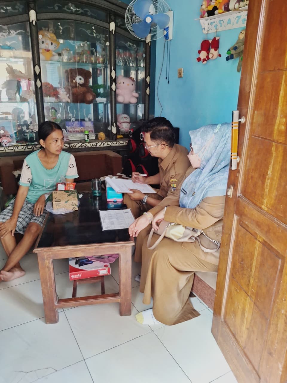 Kegiatan Penyelidikan Epidemiologi DBD dan Inspeksi Kesehatan Lingkungan Rumah Sehat